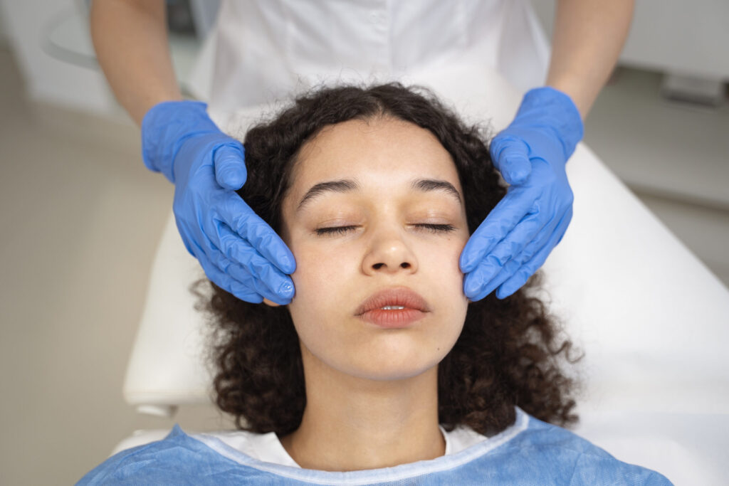 tratamientos para rejuvenecer la cara sin cirugia